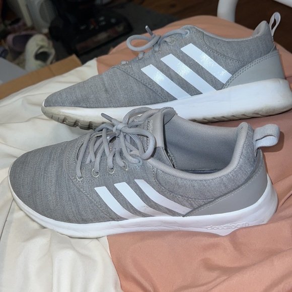 women’s adidas cloudfoam - Picture 3 of 6